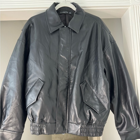 Lioness Black Bomber Jacket for women - Picture 6 of 7